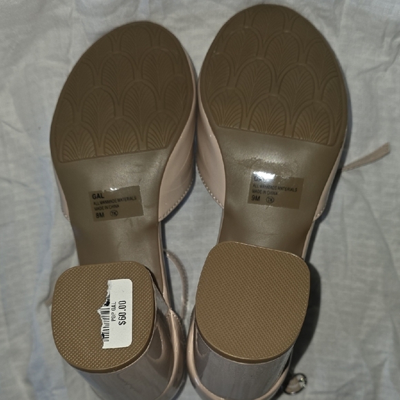 (J36) Pop Tan Wedge Heel with Ankle Strap and Rounded Toe - Picture 8 of 8